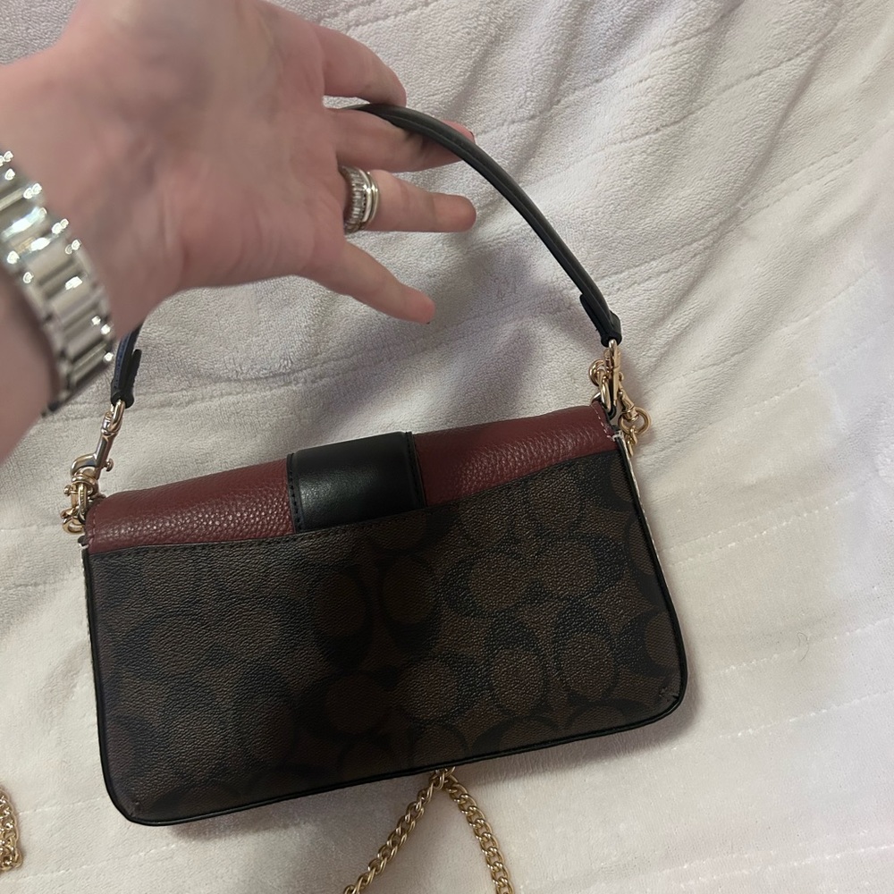 Coach purse - Picture 4 of 5